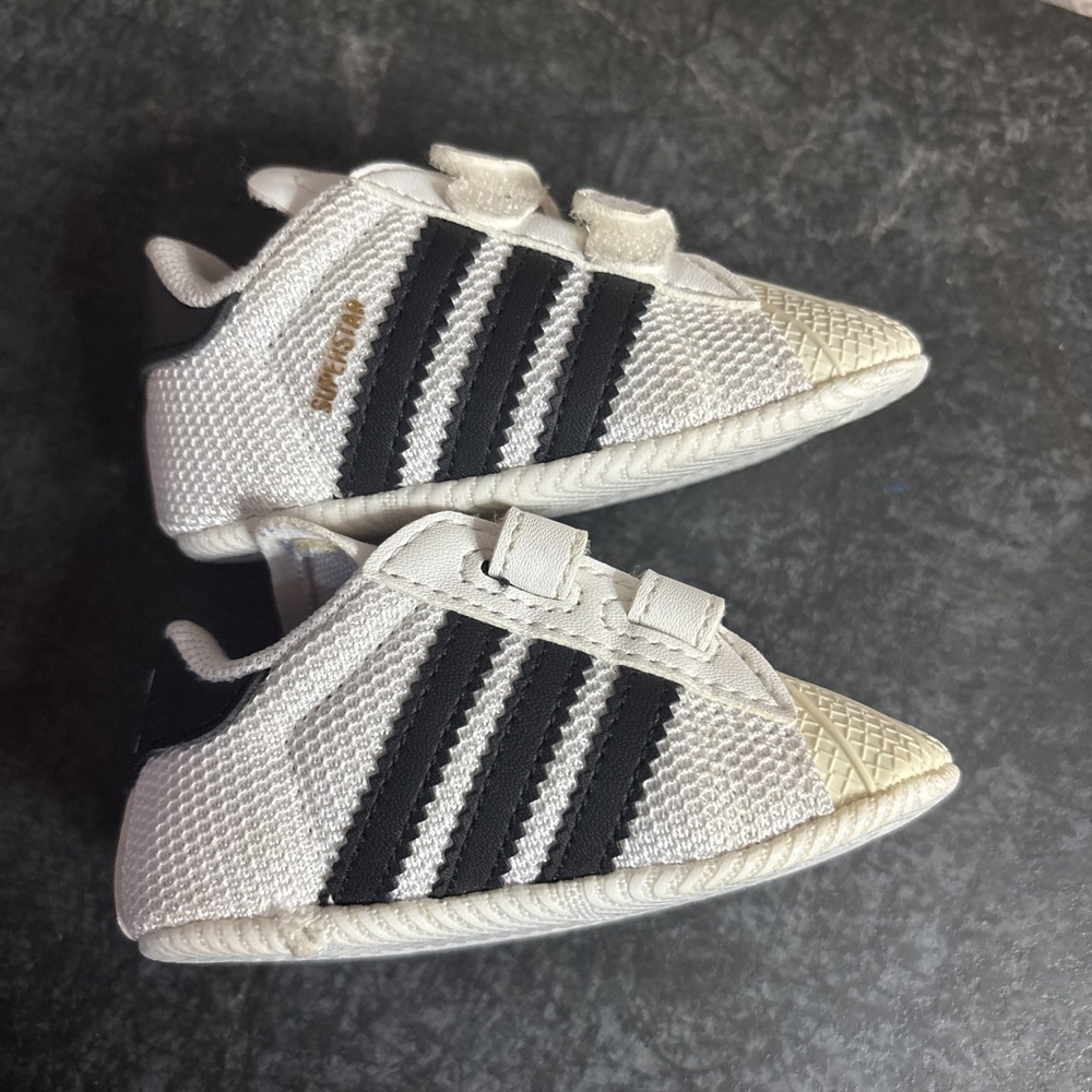 Infant Adidas Shoes Soft Sole - Picture 3 of 9